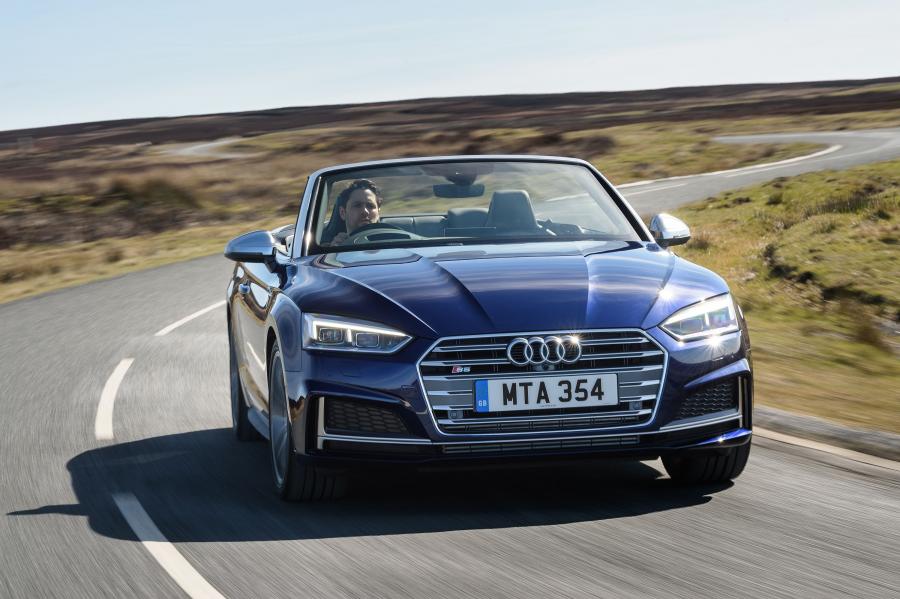  Audi S5 Cabriolet 2017 года  (UK) (фото 18 из 40)